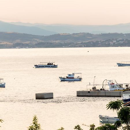 Athos Guest House Pansion Ouranoupoli Bagian luar foto