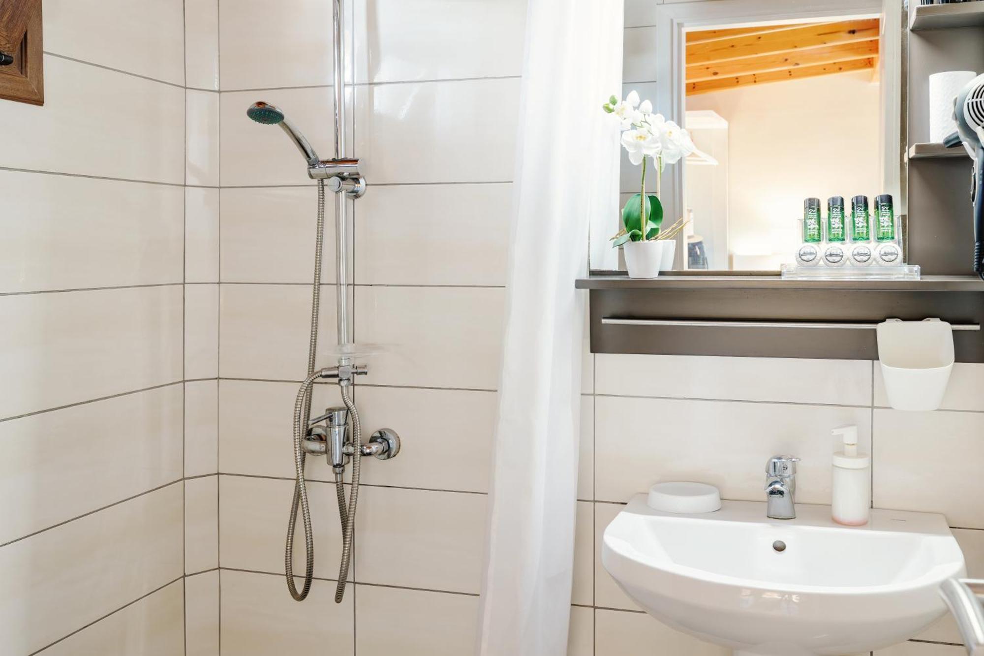 Athos Guest House Pansion Ouranoupoli Bagian luar foto
