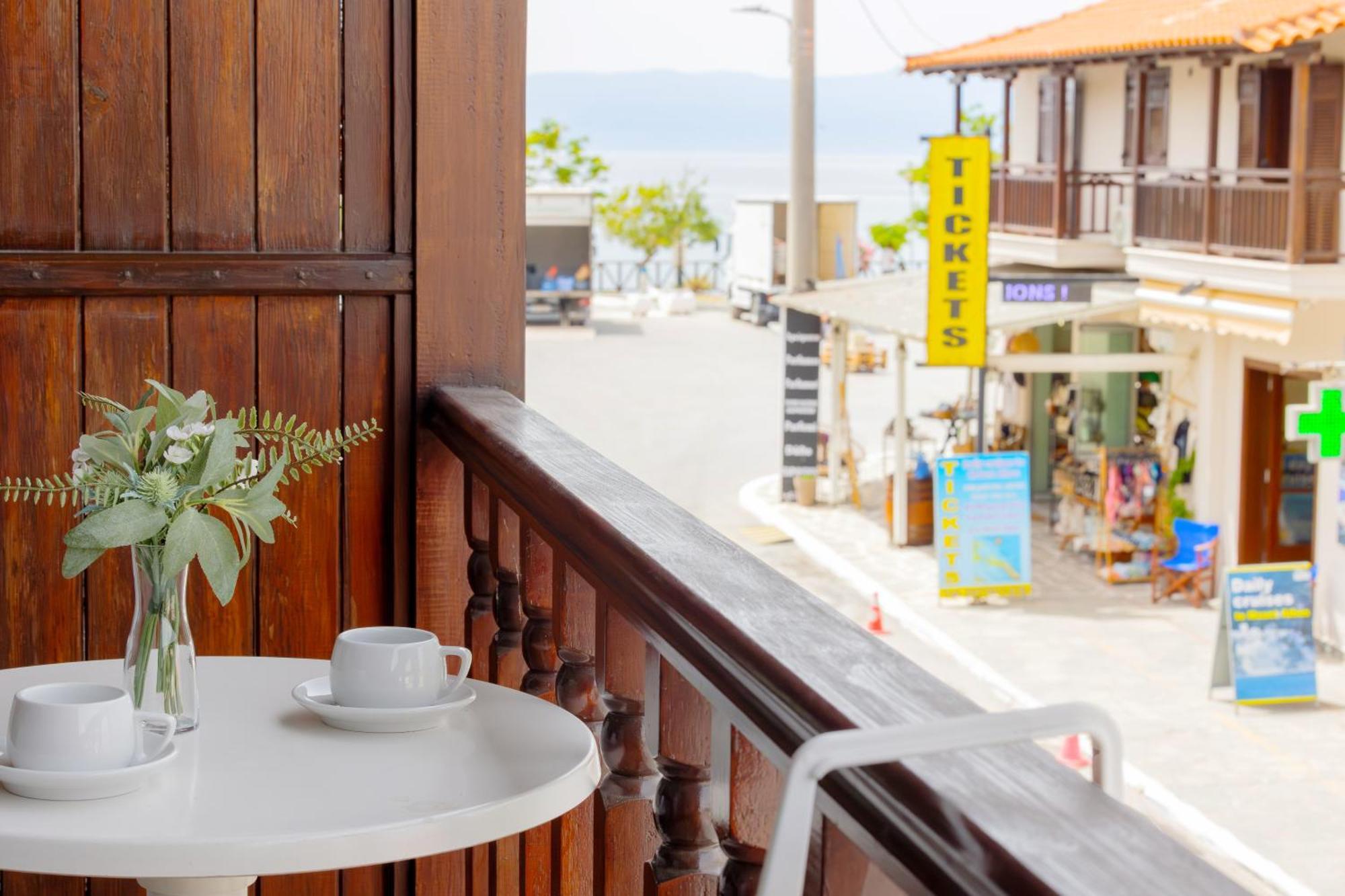 Athos Guest House Pansion Ouranoupoli Bagian luar foto
